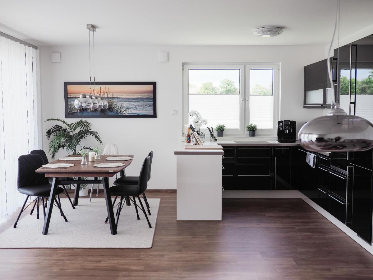 Moderne Ferienwohnung Mit Seeblick & Terrasse 96Qm Grossraeschen Exterior foto